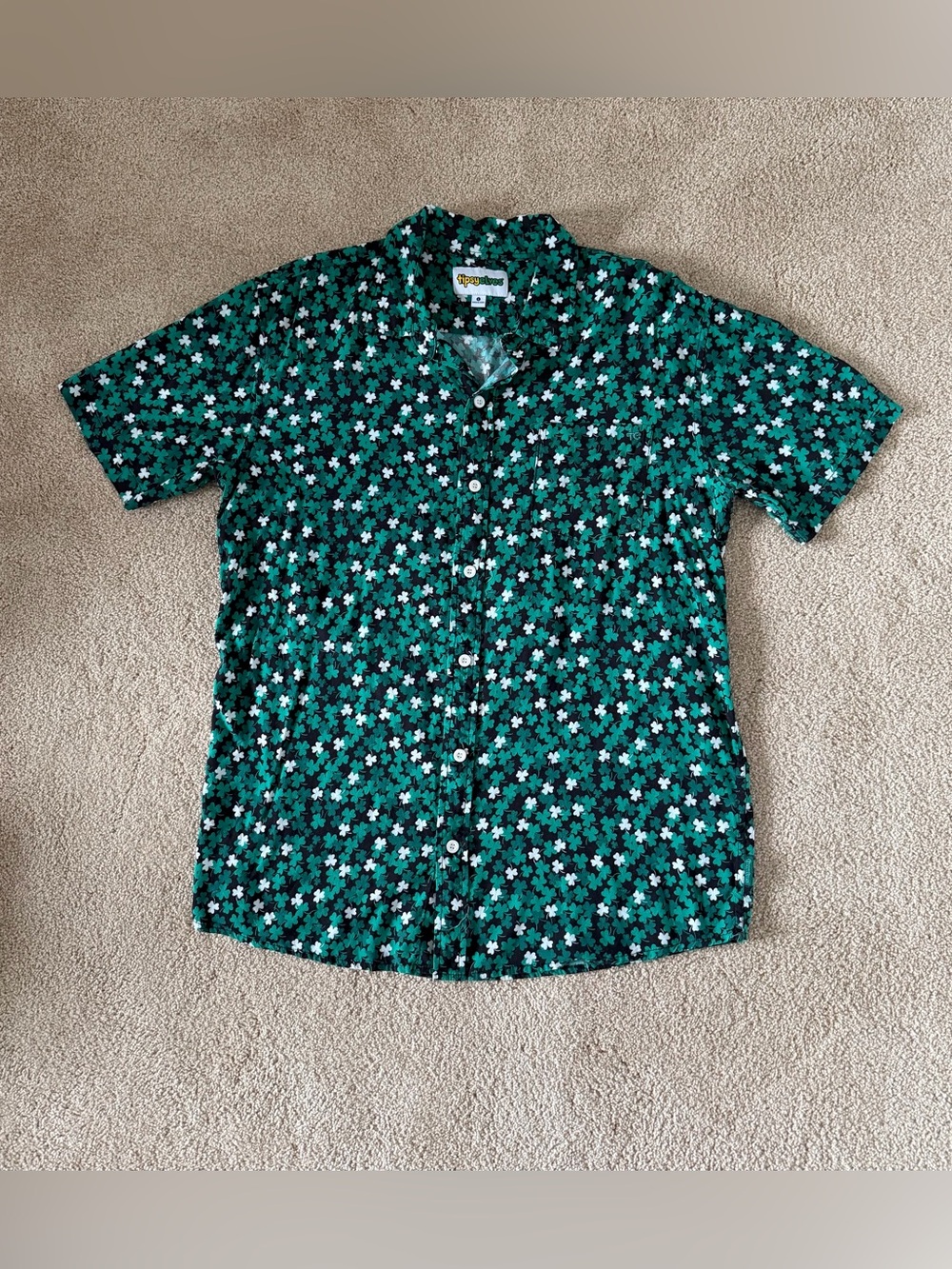 Tipsy Elves Green Shamrock Short-Sleeve Button-Down Shirt